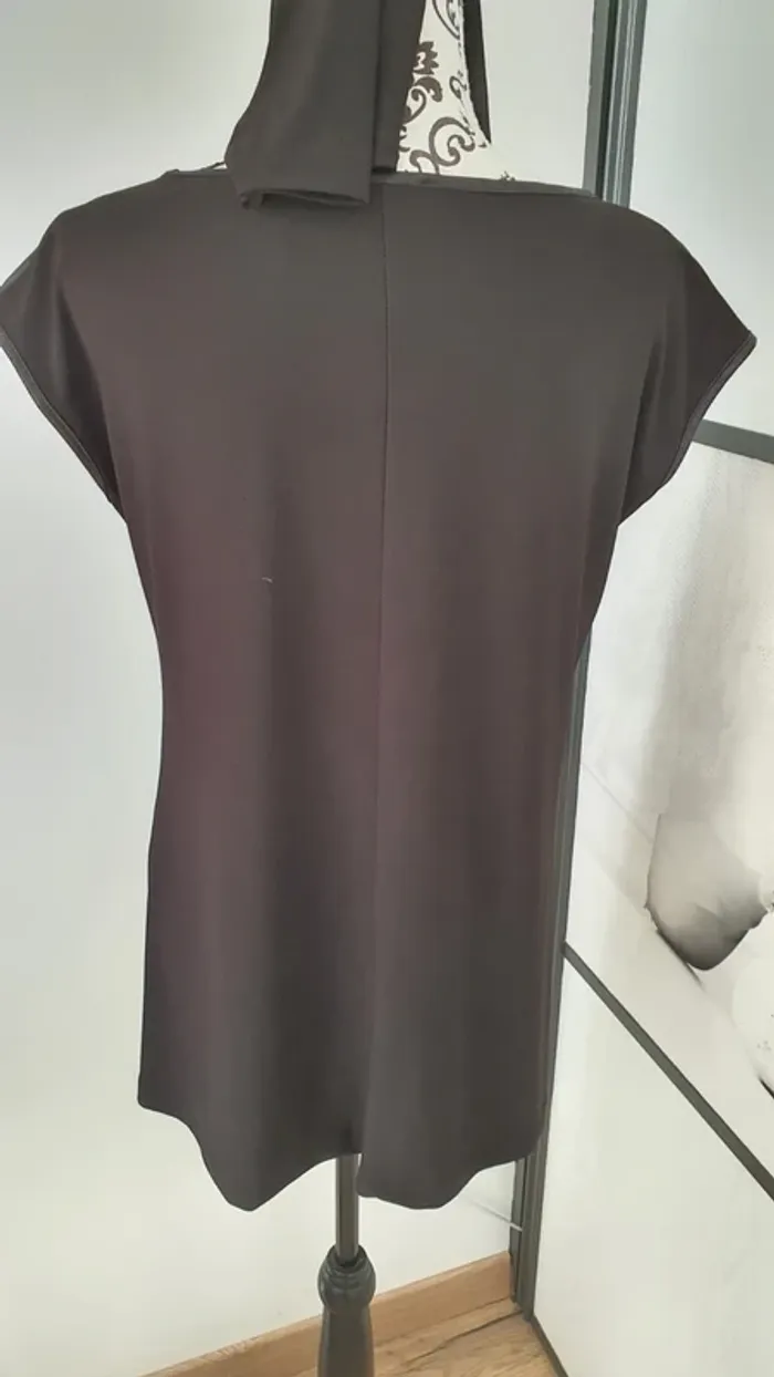 Haut de la marque Patago - photo numéro 3