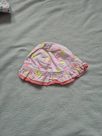 Chapeau kiabi taille 43 3-6 mois
