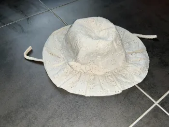 Chapeau broderie anglaise crème bébé fille TAO