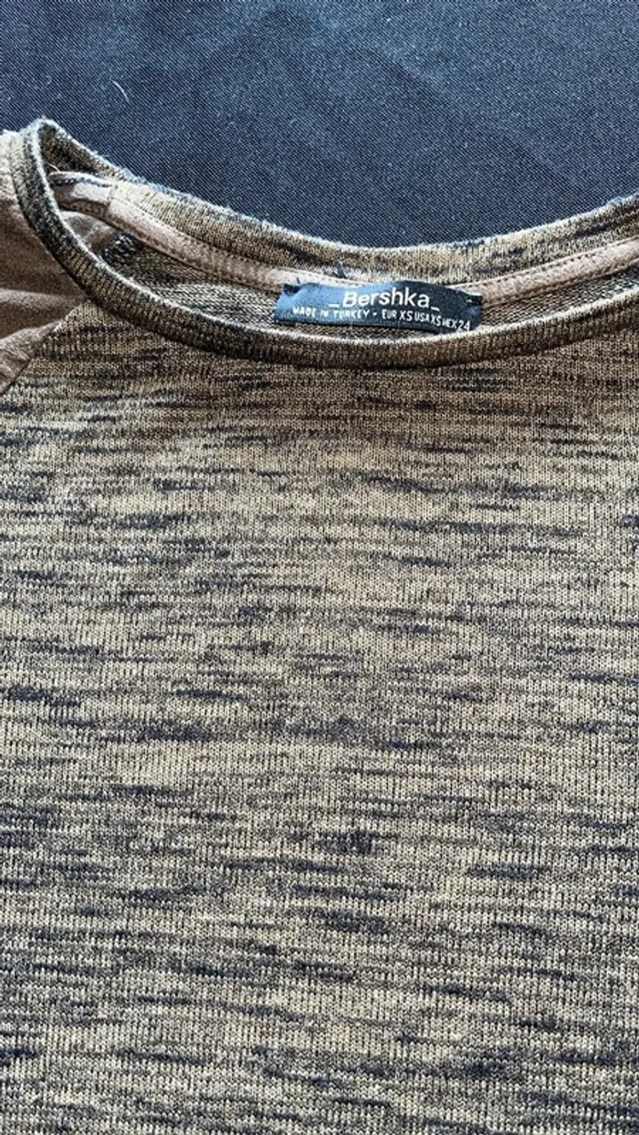 Haut Bershka kaki taille xs - photo numéro 5