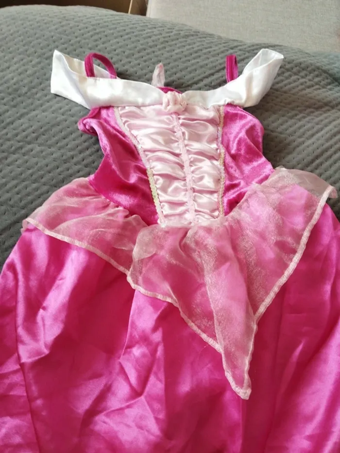 Robe Disney store - photo numéro 2