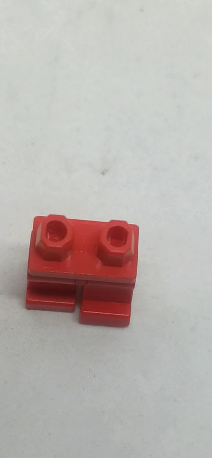 Figurine chevalier lego avec pantalon rouge - photo numéro 8