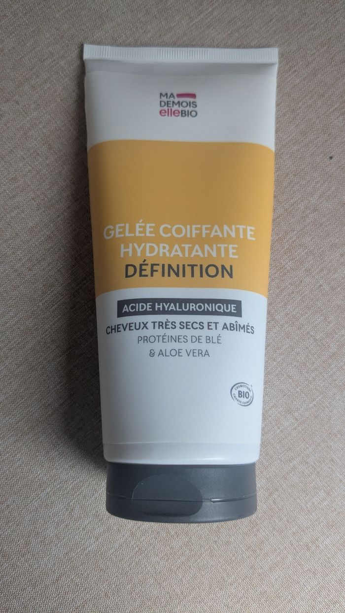 Gelée coiffante hydratante - Mademoiselle Bio - photo numéro 1