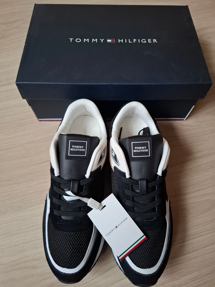 Baskets Tommy Hilfiger t.41 Cuir/daim valeur 140euro jamais porte - photo numéro 6