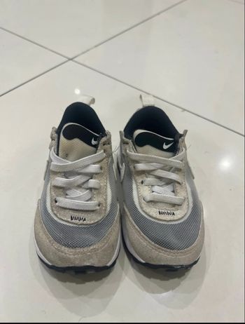 Basket Nike enfant taille 22