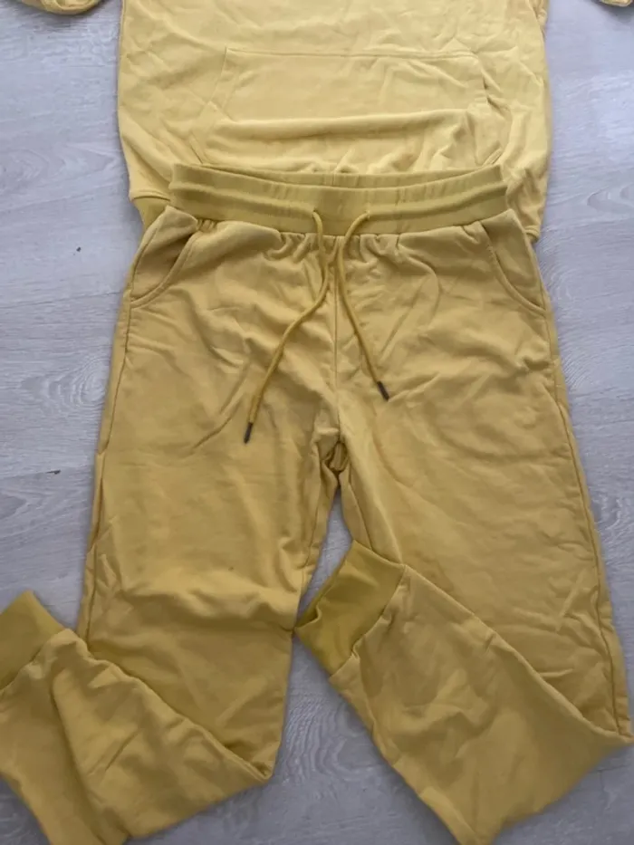 Ensemble de jogging jaune poussin - photo numéro 2