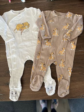 Lot 2 pyjamas Simba été
