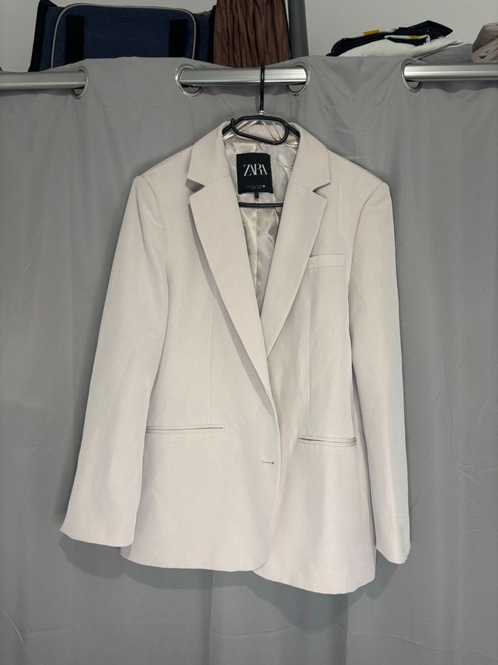 Costume femme - photo numéro 3