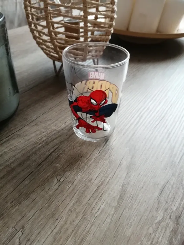 Verre "Spiderman" - photo numéro 2