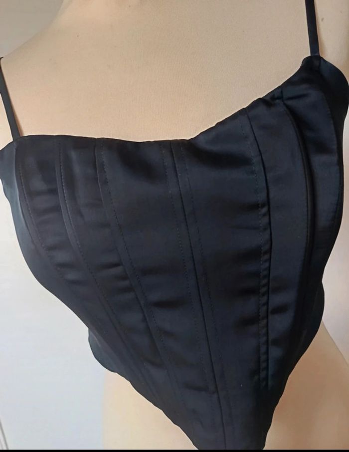 💎crop top haut corset bustier armature bretelles fines réglables taille M 38 satiné Bershka - photo numéro 6