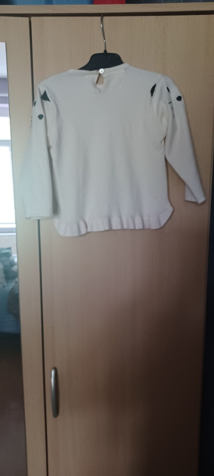 Très beau petit pull fille T 3/4 ans - photo numéro 6
