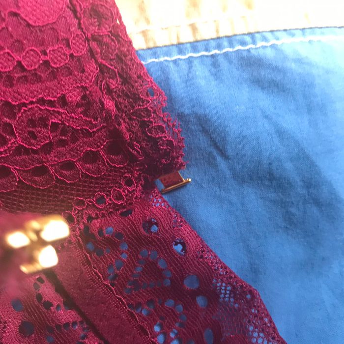 Soutien gorge neuf avec étiquette bordeaux taille M - photo numéro 7