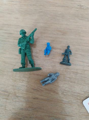 Lot de 4 figurines vintage