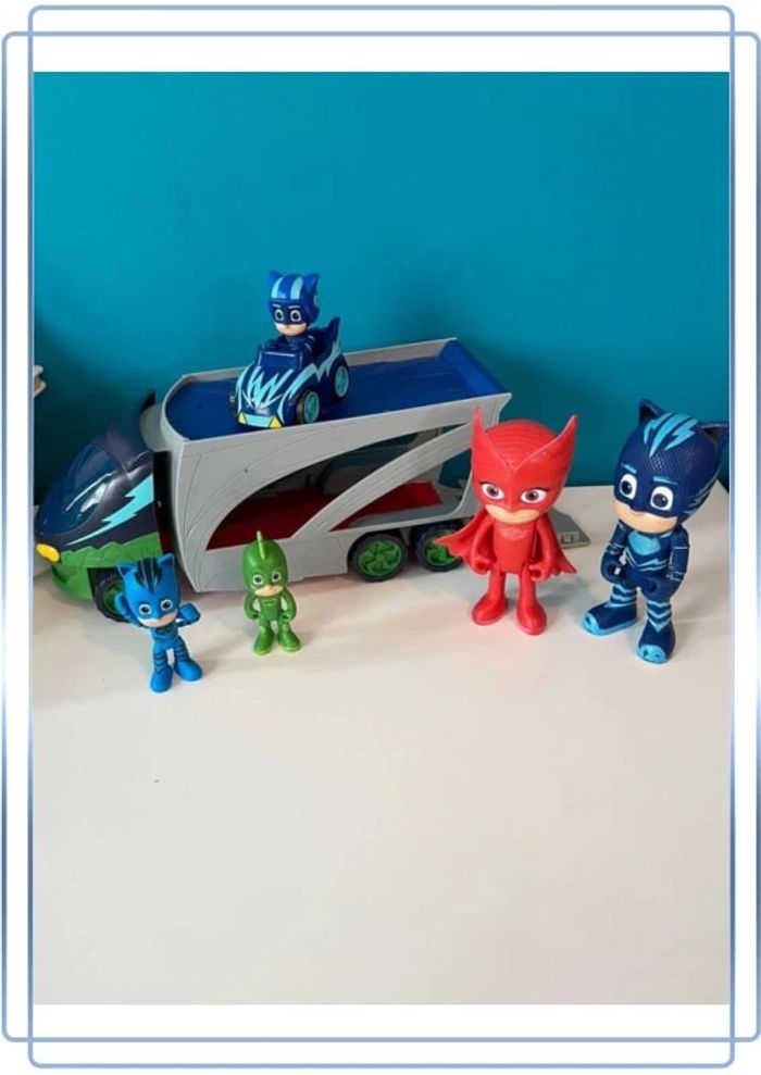 Lot camion , véhicule et figurine pyjamasques - photo numéro 2