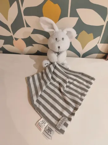 Doudou plat lapin mouchoir les chatounets