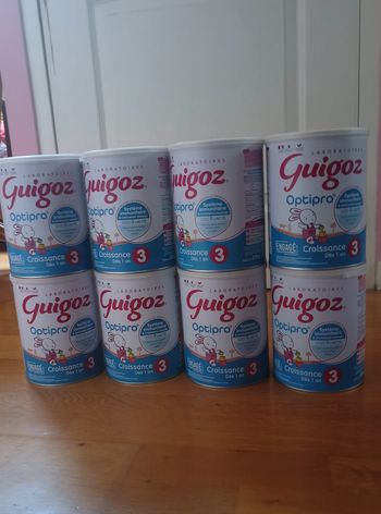 8 boîtes de lait Guigoz optipro 3