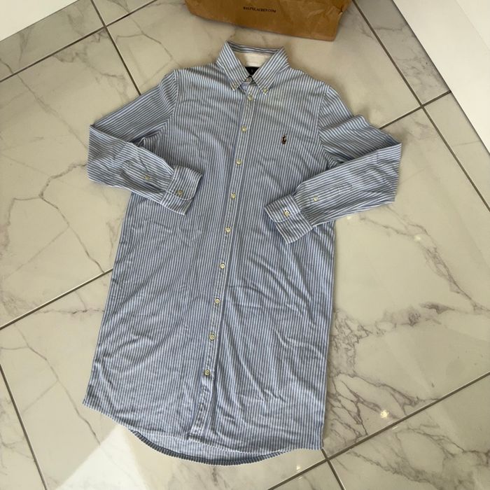 Magnifique robe Ralph Lauren style chemise longue à rayures. Taille XL. Très bon état, peu porté.