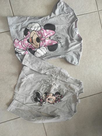 Lot de deux tee shirts Minnie Disney 10 ans