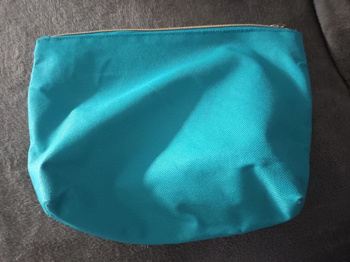 Trousse de toilette - photo numéro 3