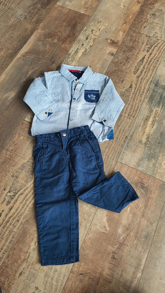 Ensemble Sergent major 18 mois en très bon état