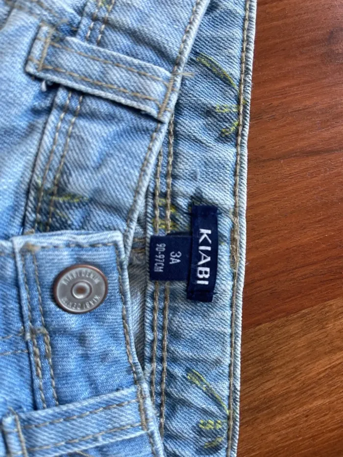 Lot de deux shorts taille 3 ans très bon état. - photo numéro 6
