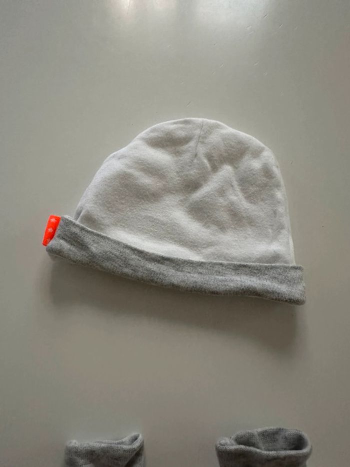 Ensemble bonnet et chaussons/chaussettes en coton biologique