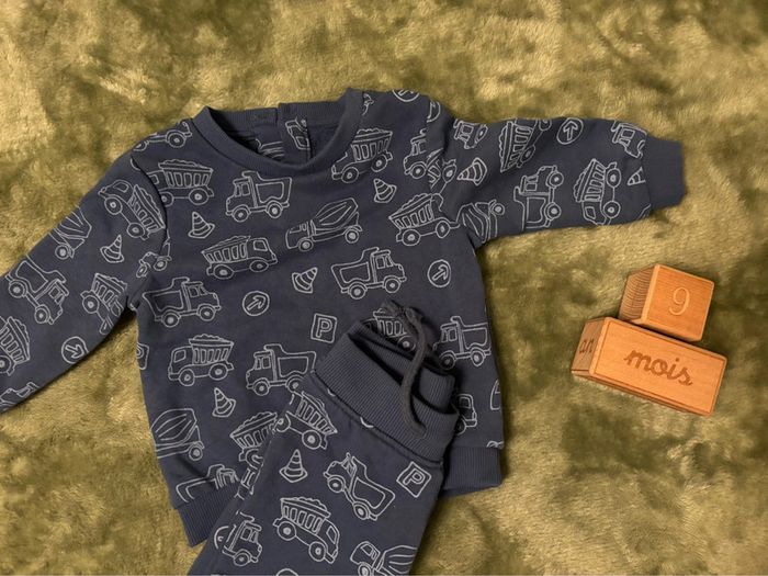 Ensemble bleu marine motif chantier - photo numéro 2