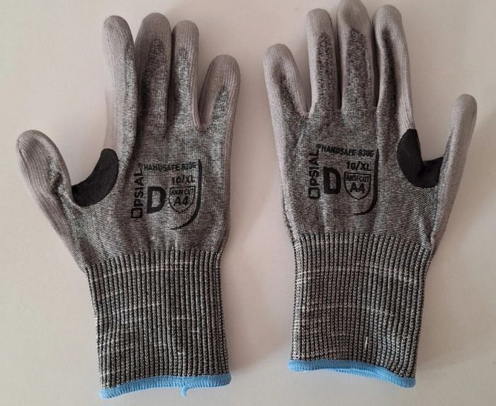 Gants anti coupures couleur grise