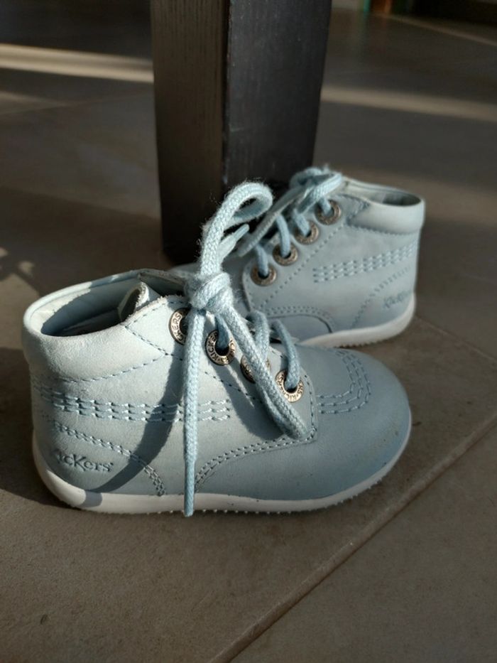 Kickers bleu T 20 - photo numéro 2