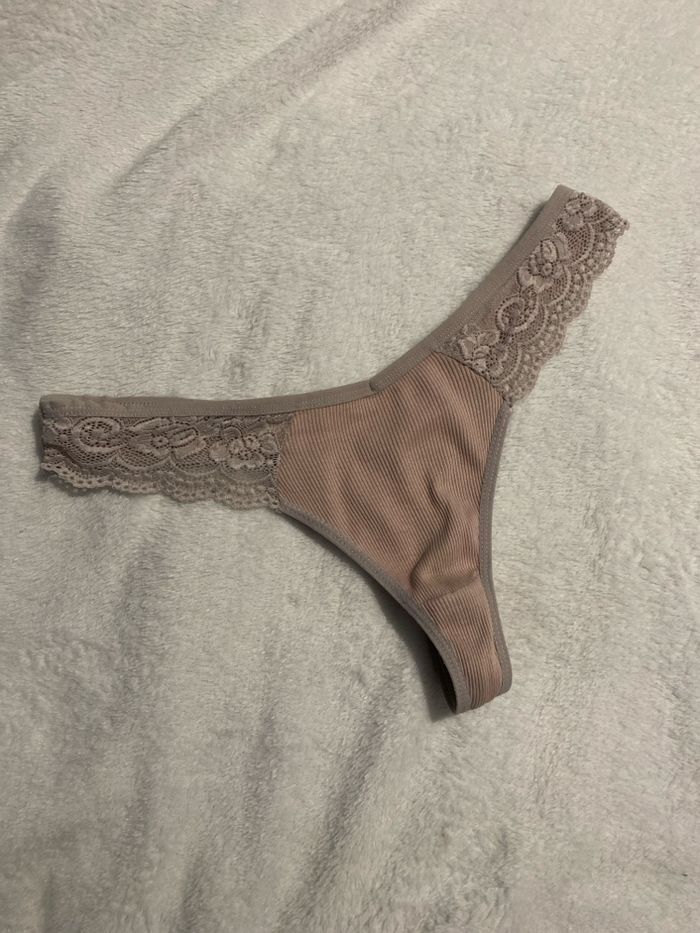 Sous-vêtements à - photo numéro 2