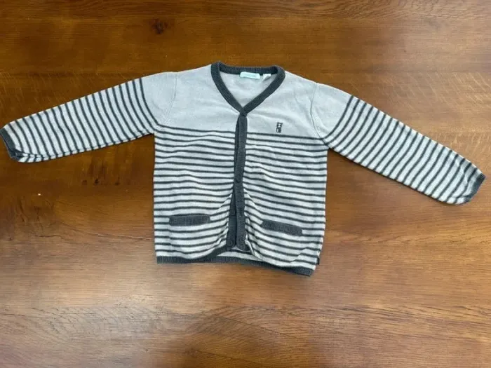 Gilet gris et beige rayé obaibi 3 ans - photo numéro 2