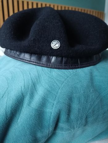 Béret noir lauthere