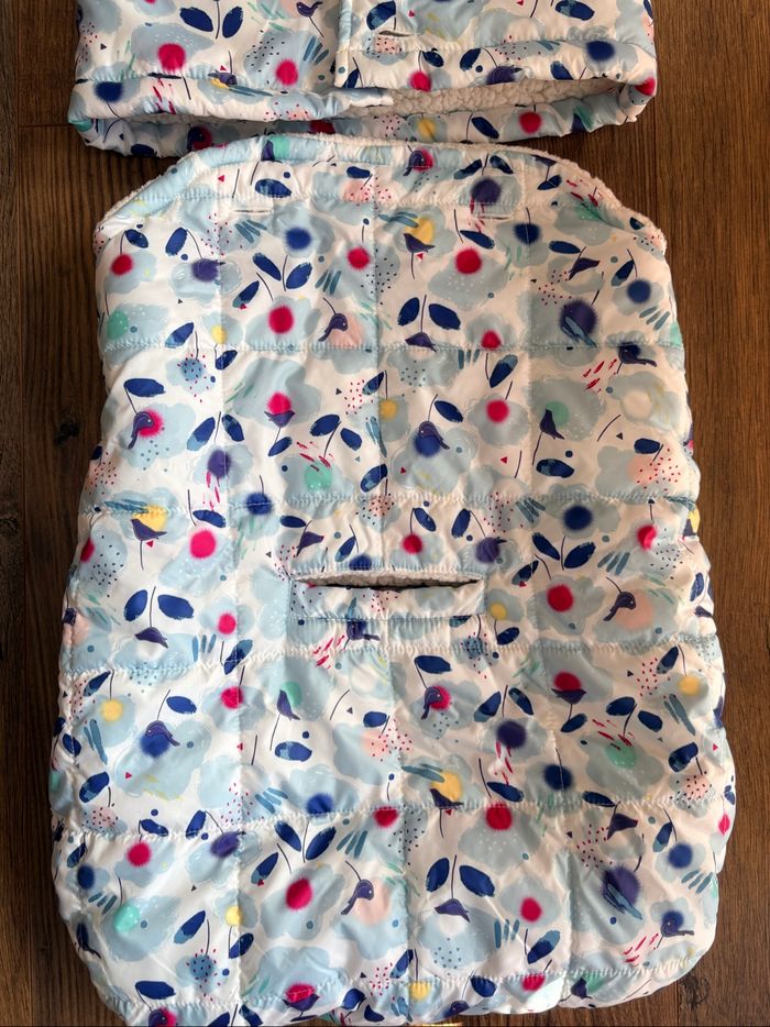 Manteau / combinaison bébé 9 mois - photo numéro 3