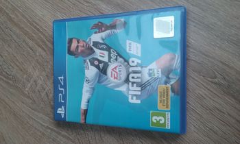 jeu vidéo Fifa 19 - PS4