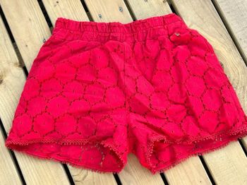 Short RINASCIMENTO taille M neuf sans étiquette  29e
