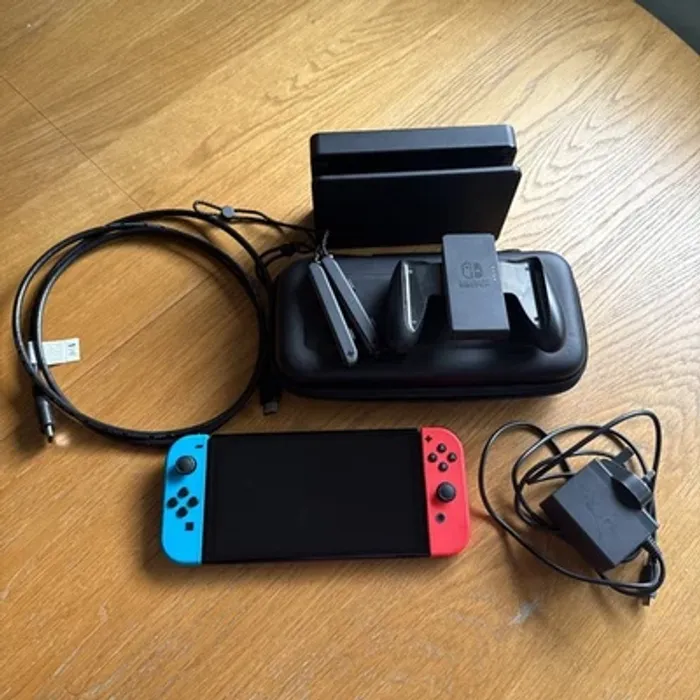 Nintendo Switch OLED - photo numéro 8