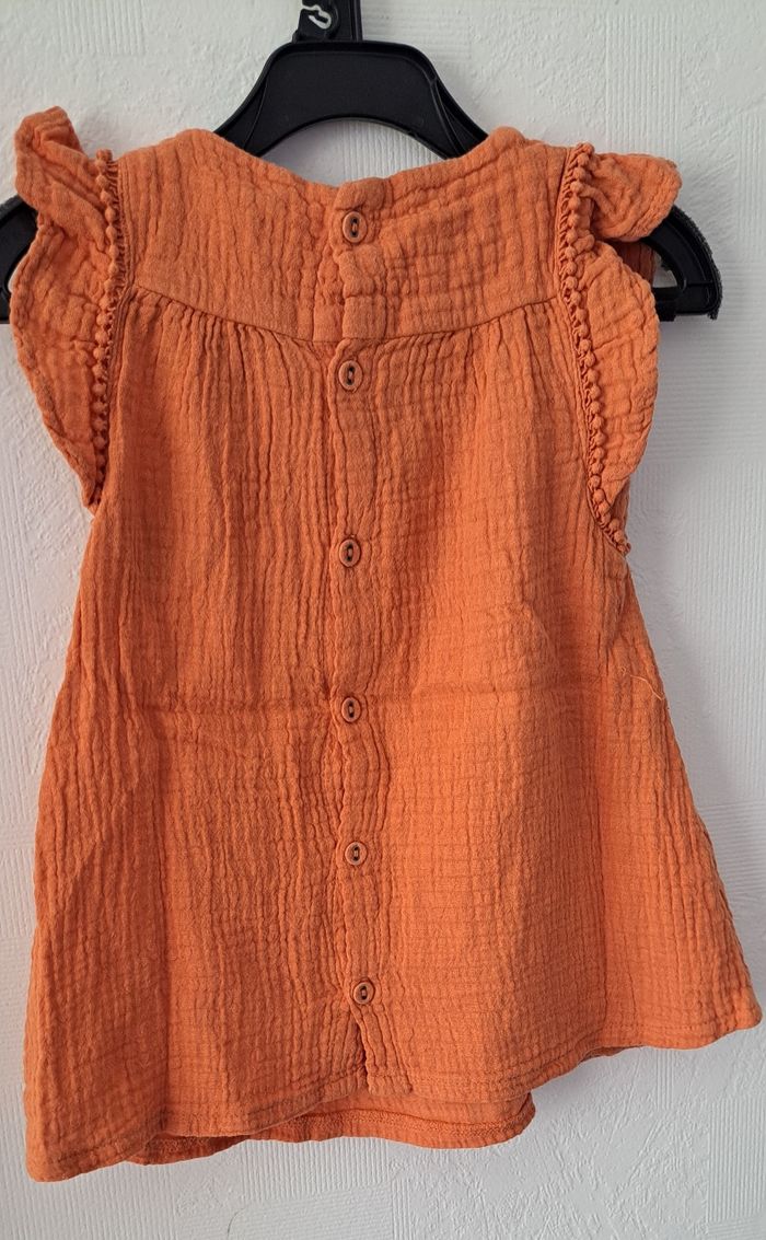 Belle robe 12 mois - photo numéro 4