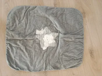 Housse rembourrée en chenille