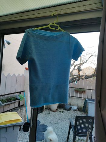 Petit pull bleu t S/M lycra encolure bateau