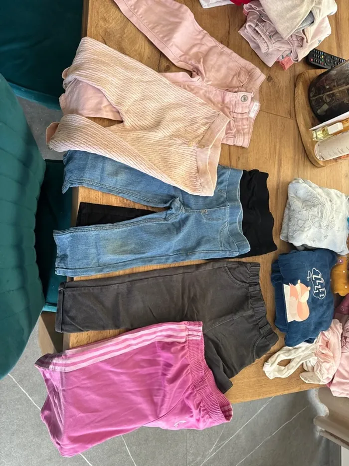 LOTS DE 33 pièces en 3 ans FILLE - photo numéro 15