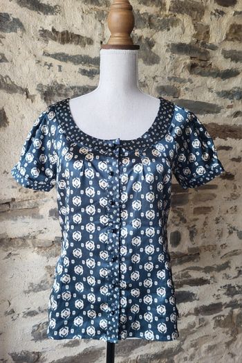 Blouse manches courtes à motifs gris foncé écru Camaïeu Taille 42
