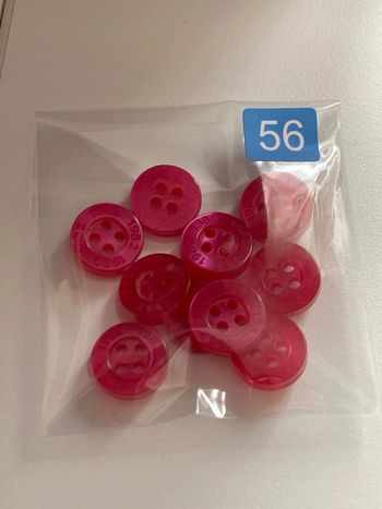 Mercerie - Lot de 10 boutons rose rouge