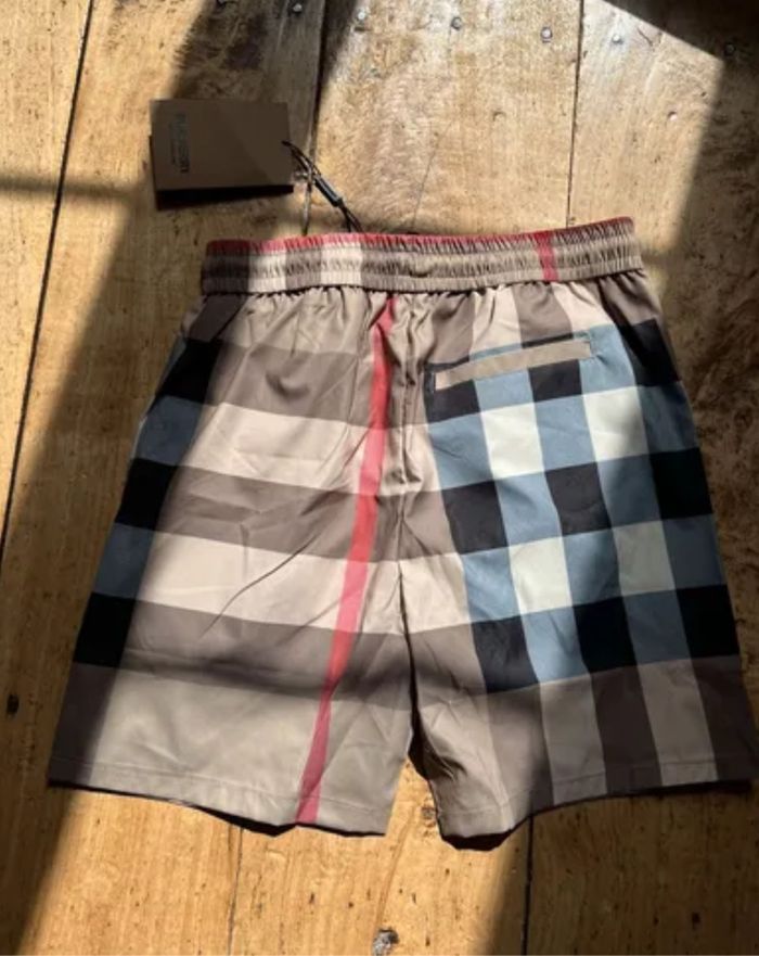 Short burberry - photo numéro 2