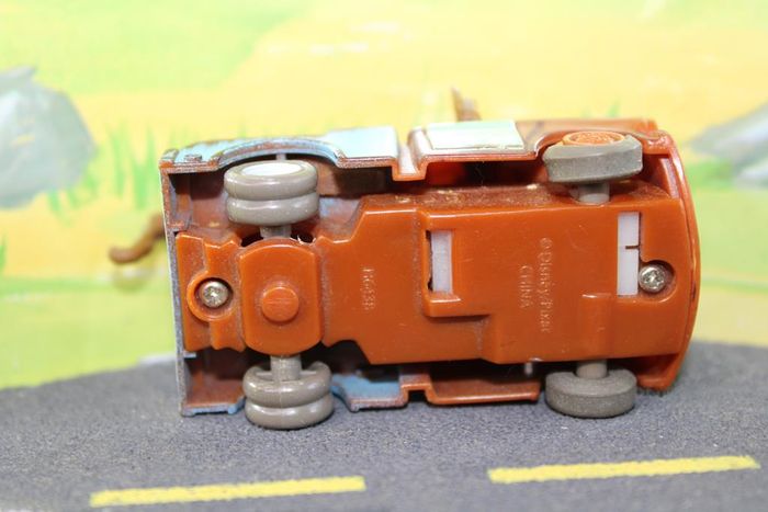 Disney Pixar cars Martin - photo numéro 10