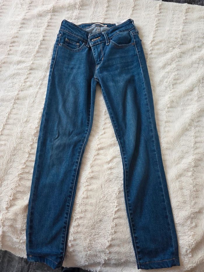 Jeans levis 711