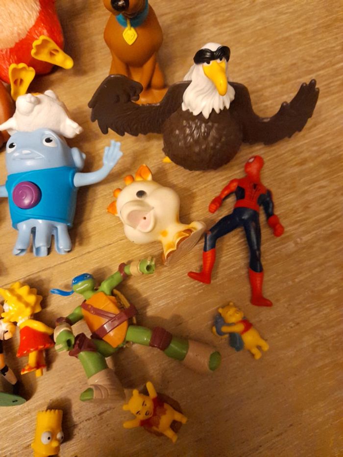 Lot de 35 figurines - photo numéro 5