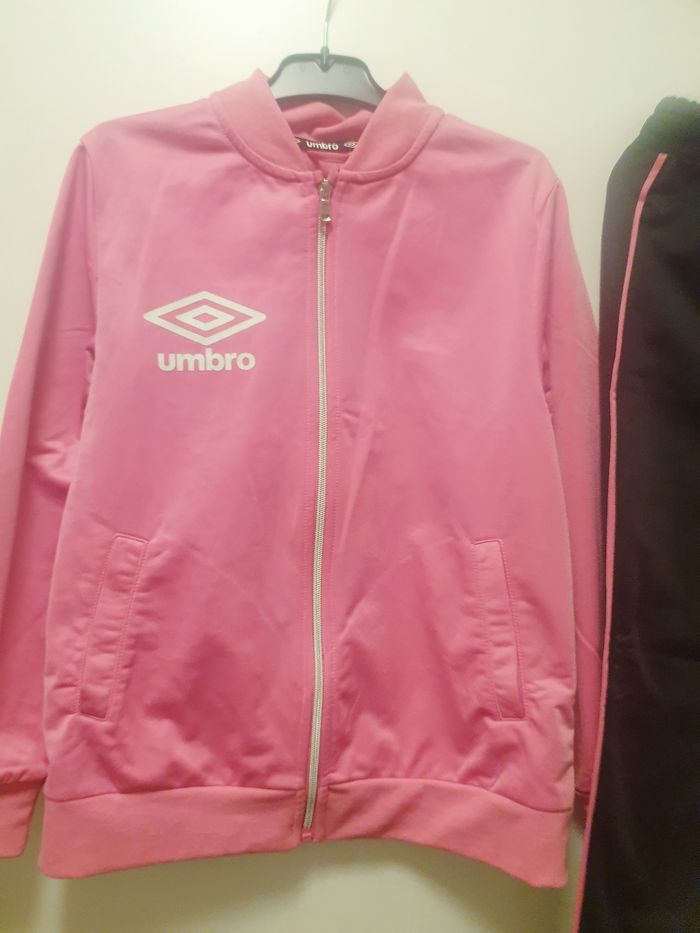 Jogging umbro taille 12 ans - photo numéro 3