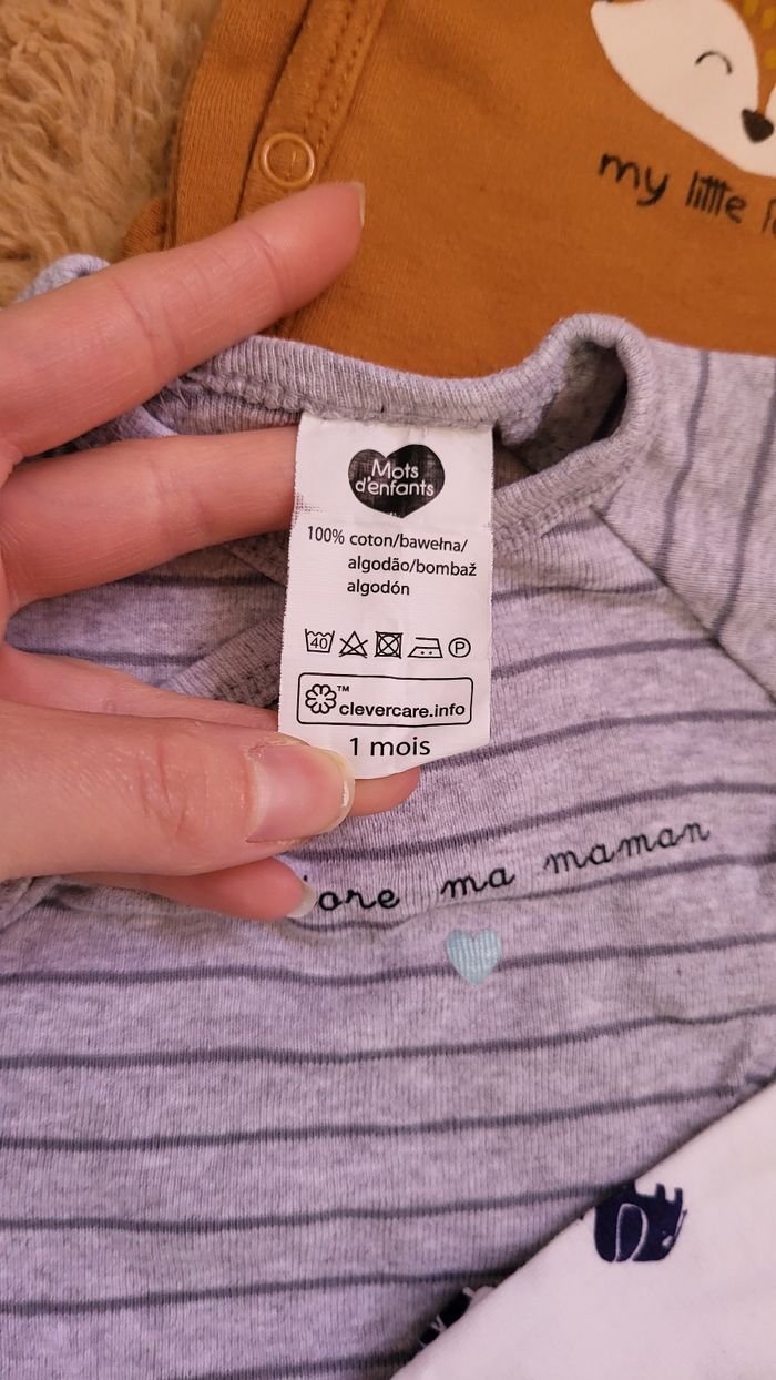 Lot 2 bodies 1 mois - photo numéro 2