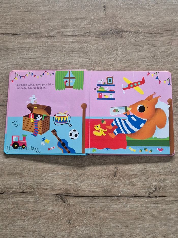 Livre à toucher Fais dodo, Colas mon p'tit frère - photo numéro 3
