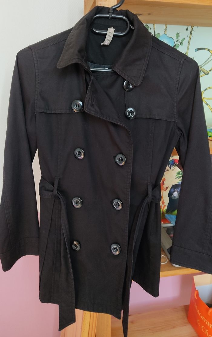 Trench-coat noir en 12 ans